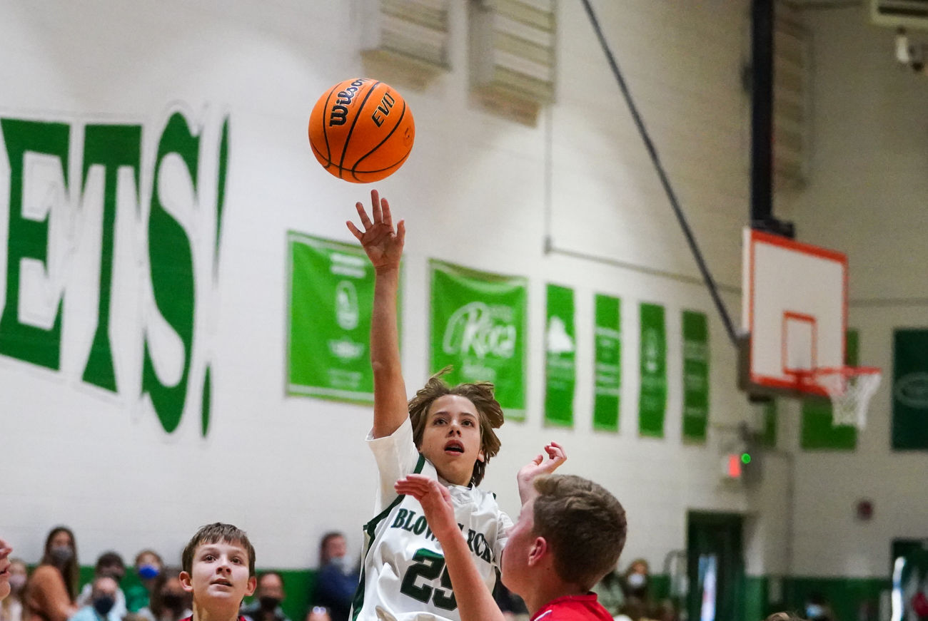 Wyatt Troyer middle school basketball